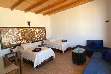 בית מלון כפרי La Merveiille Guest House