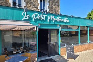 هتل Le Petit Montmartre