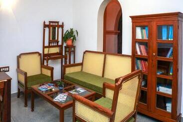 هتل Mango Hill La Serene Puducherry