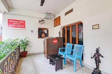 ホテル Oyo Flagship Akshaya Villa