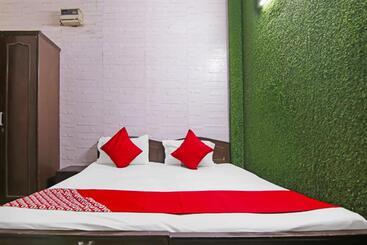 هتل Oyo Flagship Delhi Home Stay