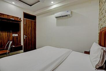 Fabhotel New Satyam