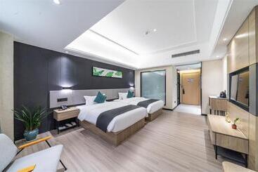 هتل Thank Inn Plus Chaozhou Caitang Lotus