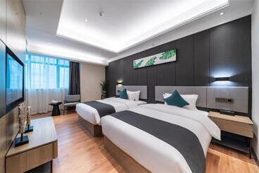 هتل Thank Inn Plus Chaozhou Caitang Lotus