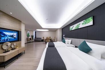 هتل Thank Inn Plus Chaozhou Caitang Lotus