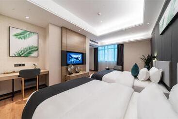 هتل Thank Inn Plus Chaozhou Caitang Lotus