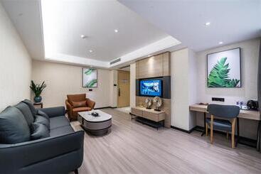 هتل Thank Inn Plus Chaozhou Caitang Lotus