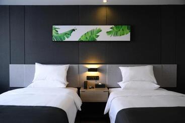 هتل Thank Inn Plus Yinchuan Dayue City