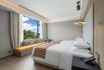 Kasion Purey Designer Hotel   Lijiang Ancient City Sifang Street
