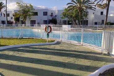 پانسیون Alojamientos Playa Centro Corralejo 21
