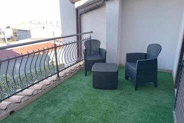 پانسیون B&b Le Luci Camera In Attico Gran Vista Interno 4 Rose Bianche