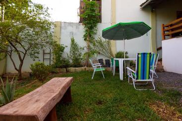 پانسیون Hostel Dikasa