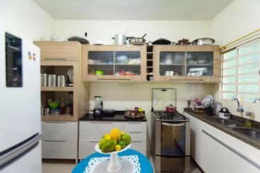 پانسیون Hostel Dikasa