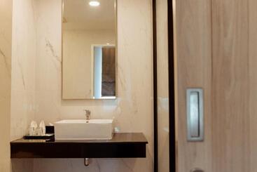 Rus Hotel&convention Ayutthaya