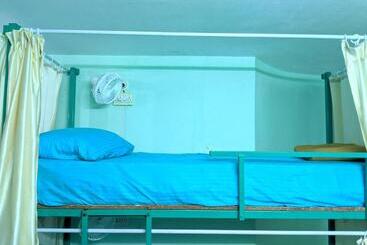 Aura Hostel