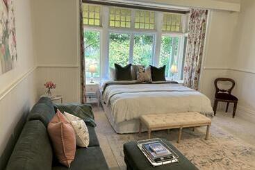 تختخواب و صبحانه Tanglewood House, Sheffield Tasmania