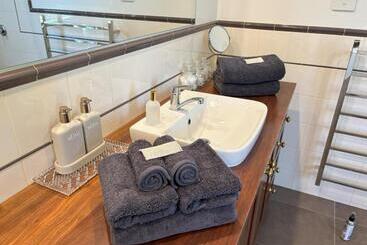 تختخواب و صبحانه Tanglewood House, Sheffield Tasmania