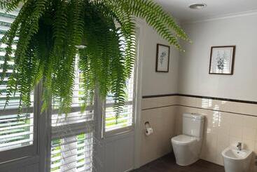 تختخواب و صبحانه Tanglewood House, Sheffield Tasmania