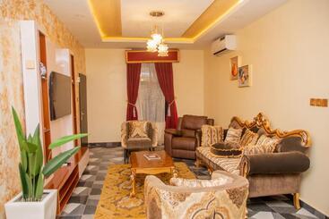 Daystar Luxury Homes And Suites Apartment