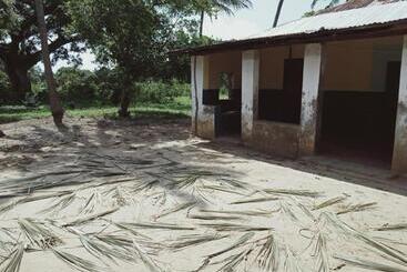 هتل Chikuku Ford Farm House