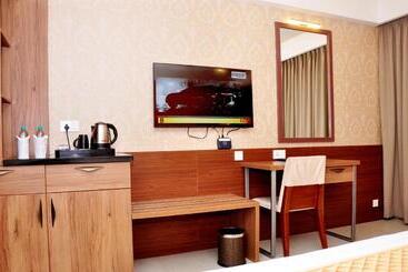 هتل Classic Regency