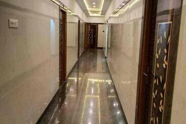 هتل Kjrresidency& Rooms