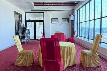 هتل Mangalam Grand