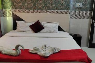 هتل Oyo Flagship 81090 Pragati Beach Resort