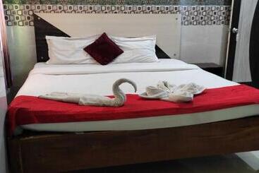 هتل Oyo Flagship 81090 Pragati Beach Resort