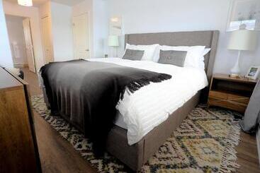 Modern Mountain Delight