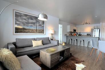 Modern Mountain Delight