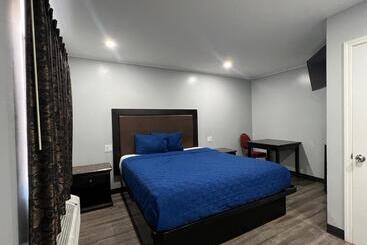 مُتل Pine Tree Inn