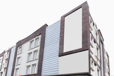 Oyo 81082 Hotel Sukoon