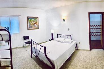 Palmira Hostel