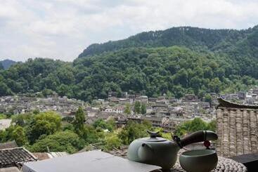 پانسیون 云起山居庭院观景民宿
