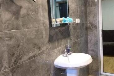 پانسیون Guest House Aisi