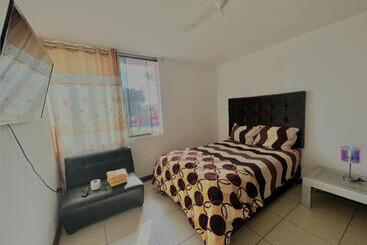 پانسیون Residencia Monterrico