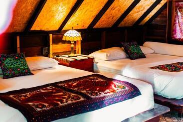 استراحتگاه Coco Camping Koh Kood