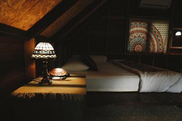 استراحتگاه Coco Camping Koh Kood