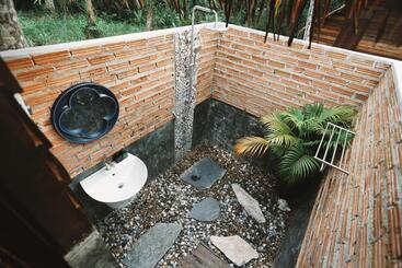 استراحتگاه Coco Camping Koh Kood