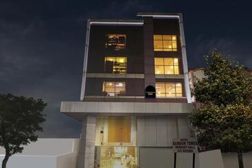 Townhouse Oak Hotel Rhythm
