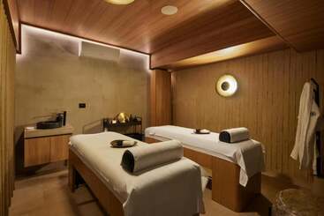 هتل Wellcomm Spa &