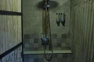 هاستل Dormitory At Semadi Living