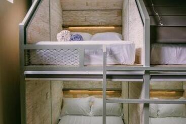 هاستل Dormitory At Semadi Living