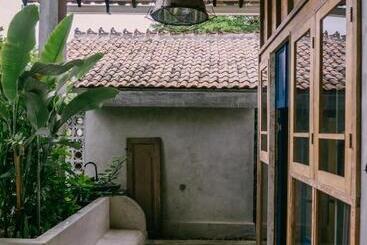 هاستل Dormitory At Semadi Living