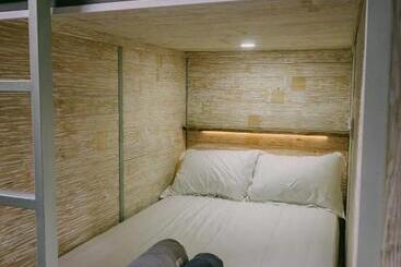 هاستل Dormitory At Semadi Living