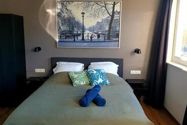 تختخواب و صبحانه Amor Guesthouse