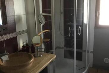 تختخواب و صبحانه Domaine Trevinella