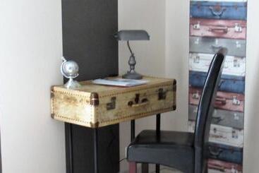 تختخواب و صبحانه Le Pavillon Sandrey