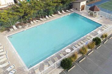 Club Ocean Villas Ii, A Vri Resort